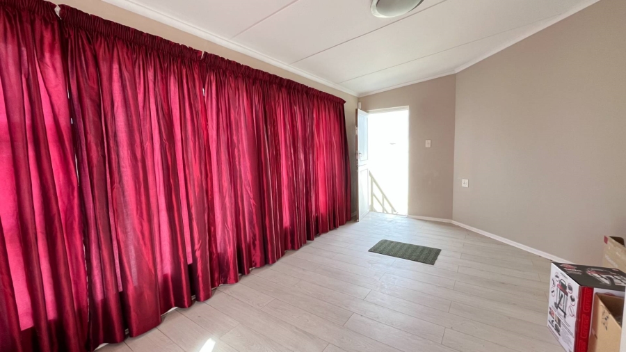 4 Bedroom Property for Sale in Hartenbos Central Western Cape